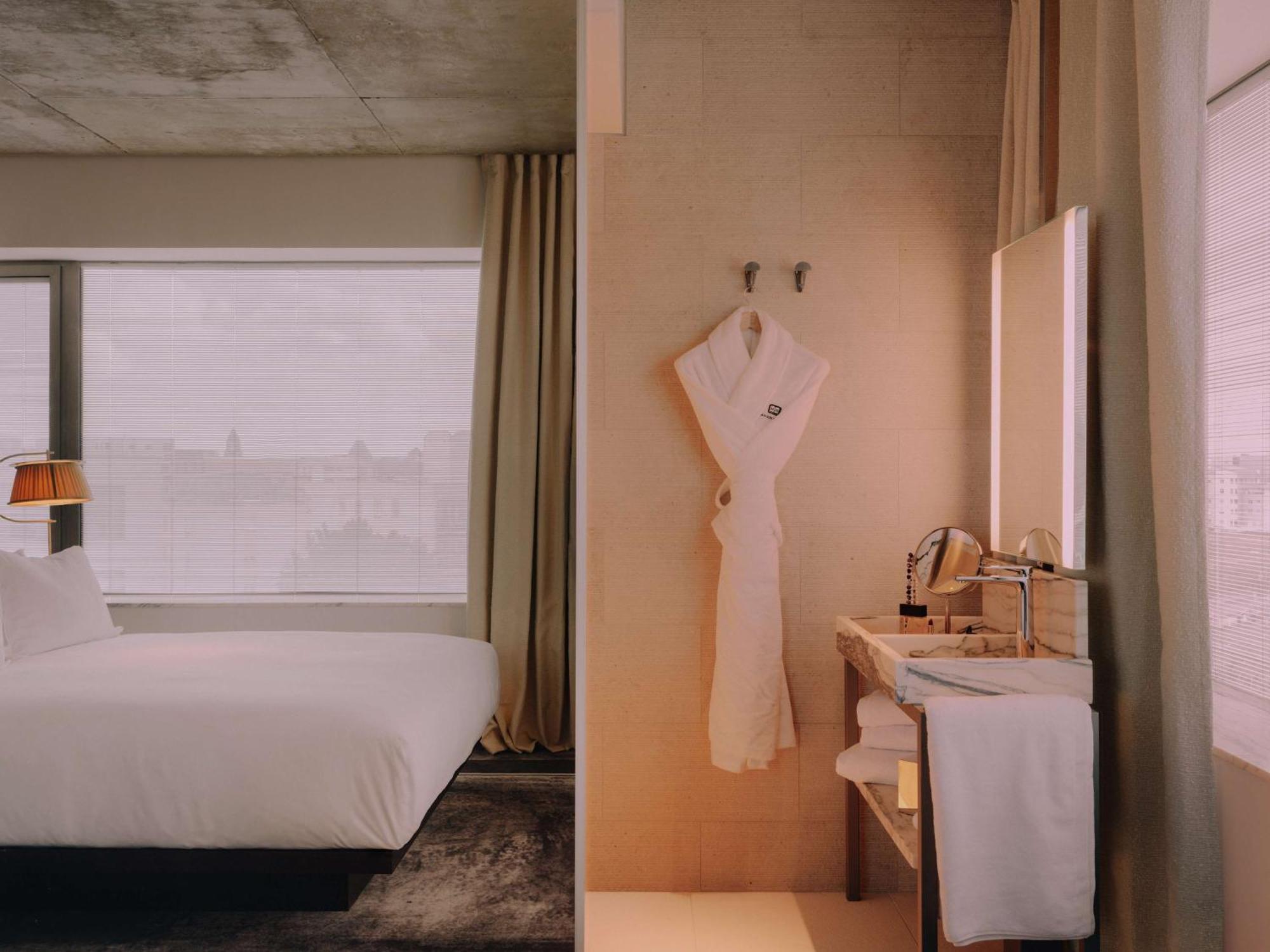 Maison Heler Metz, Curio Collection By Hilton 4*
