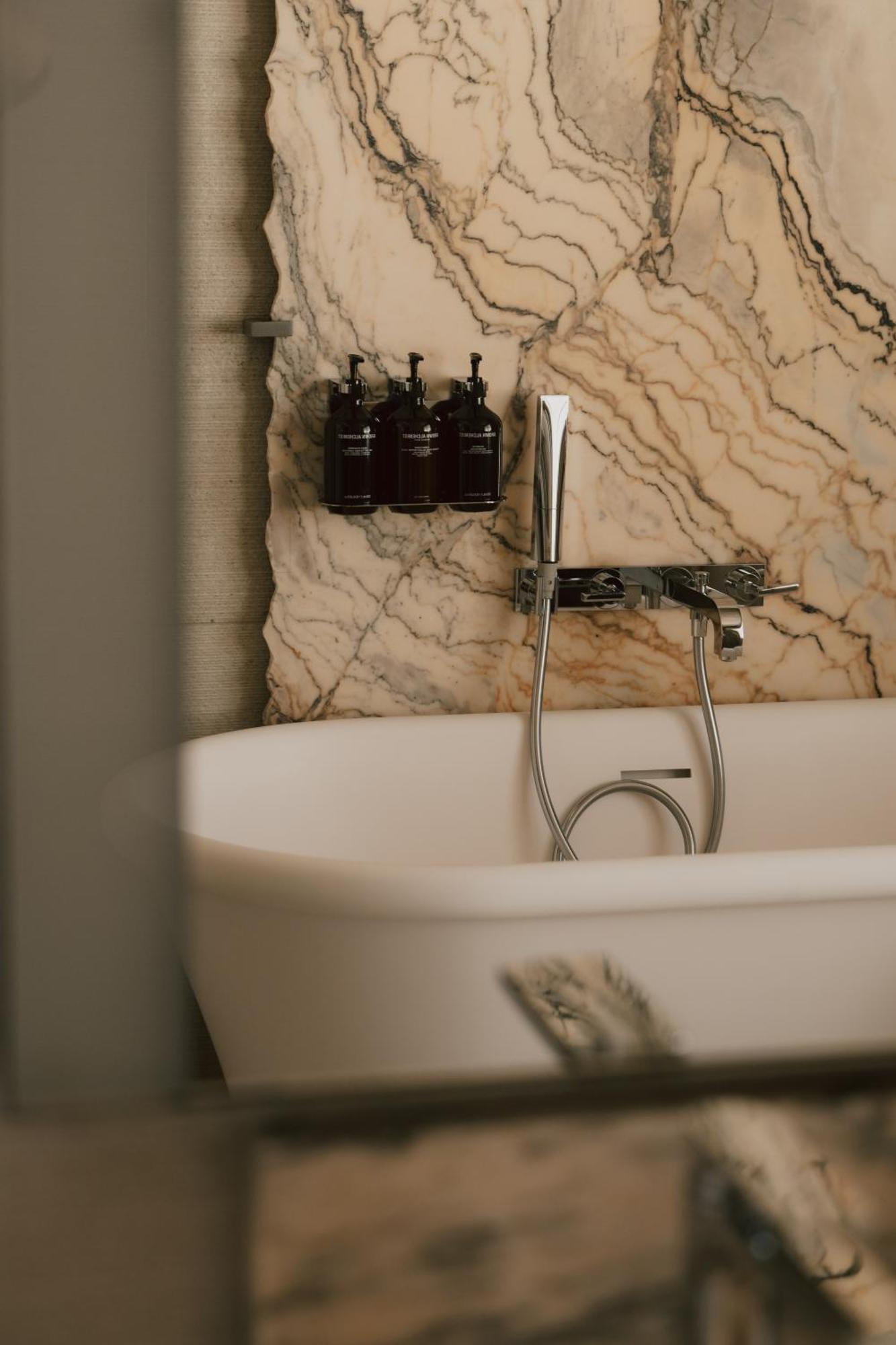 Maison Heler Metz, Curio Collection By Hilton 4* Metz